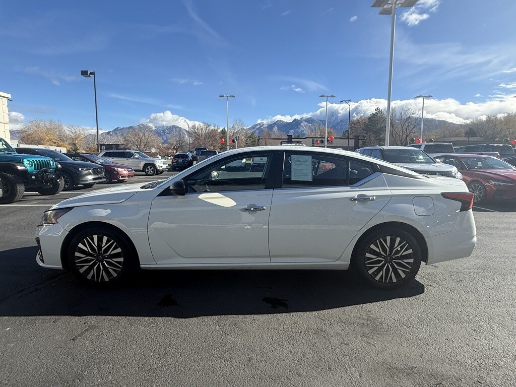 2024 Nissan Altima 2.5 SV photo 4
