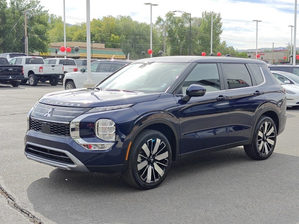 2025 Mitsubishi Outlander SE Ralliart photo 2