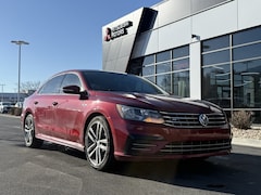 2018 Volkswagen Passat 2.0T R-Line Sedan