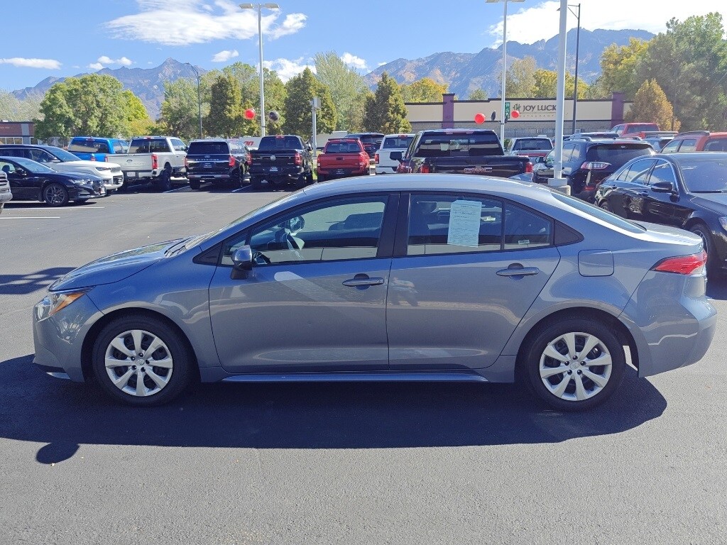 2024 Toyota Corolla LE photo 4