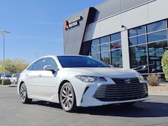 2020 Toyota Avalon XLE Sedan