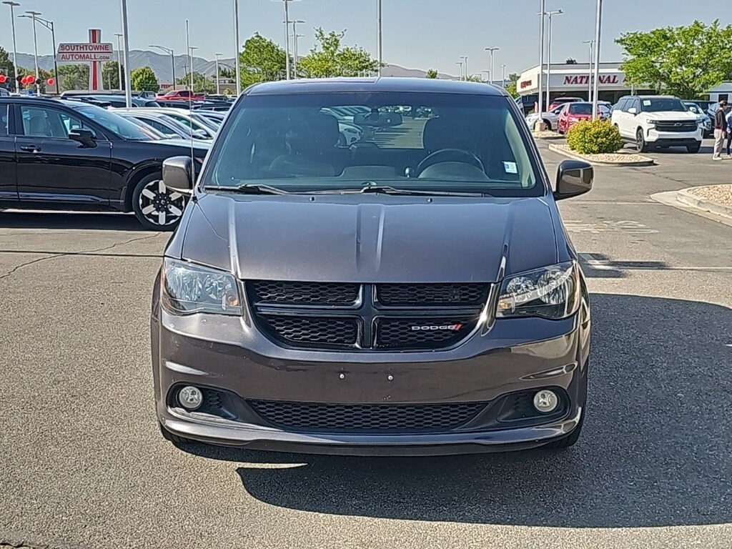 2018 Dodge Grand Caravan SE photo 2