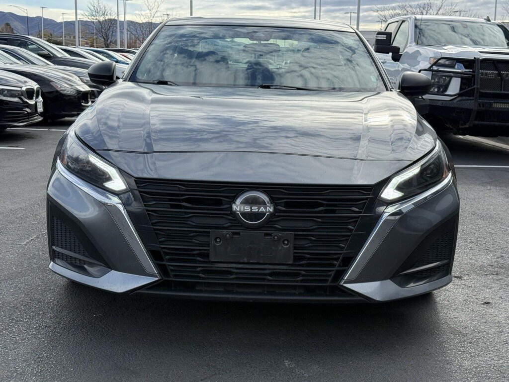 2024 Nissan Altima 2.5 SV photo 2