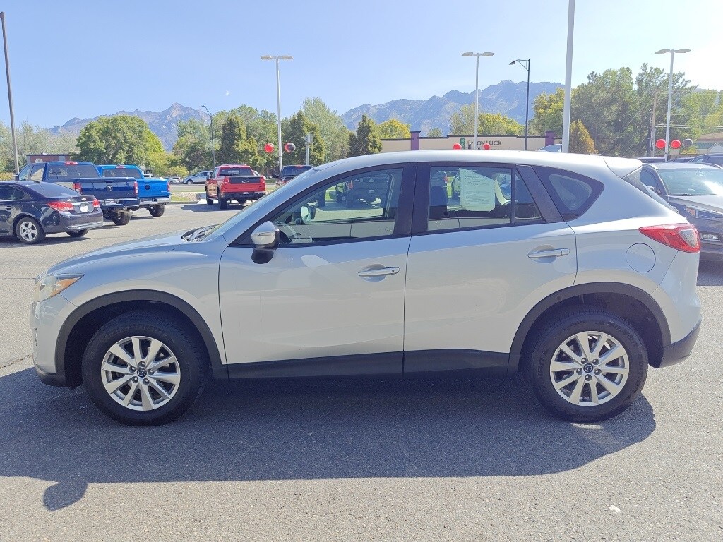 2016 Mazda CX-5 Sport photo 3