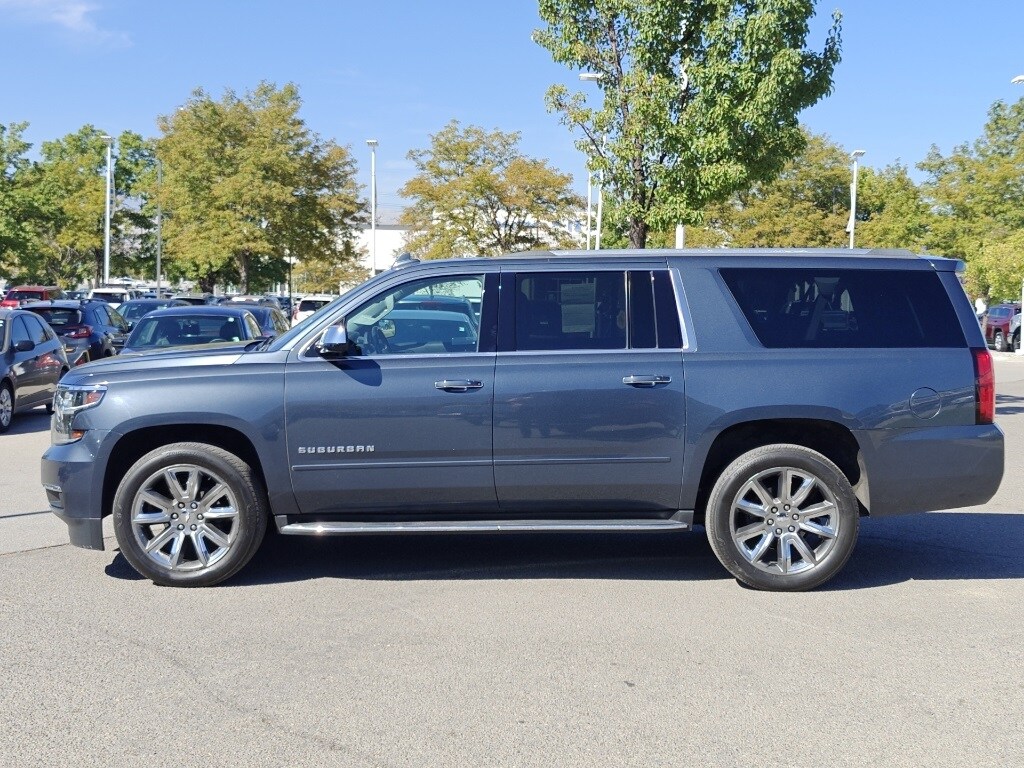 2020 Chevrolet Suburban Premier photo 4