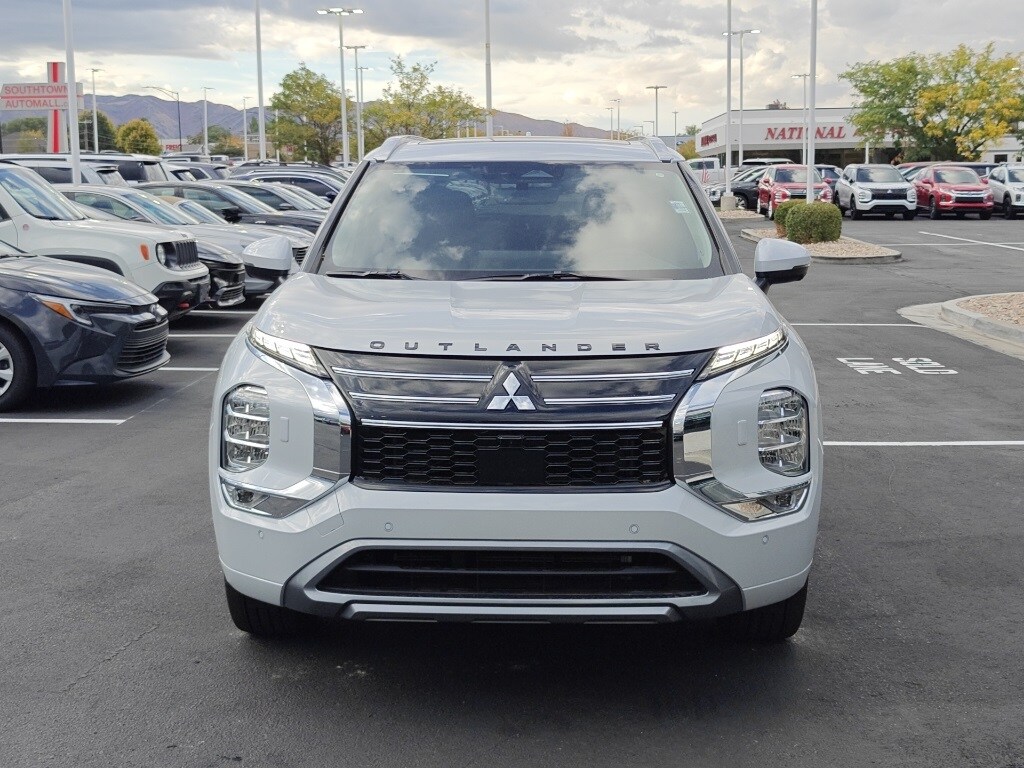 2025 Mitsubishi Outlander SEL GT photo 2