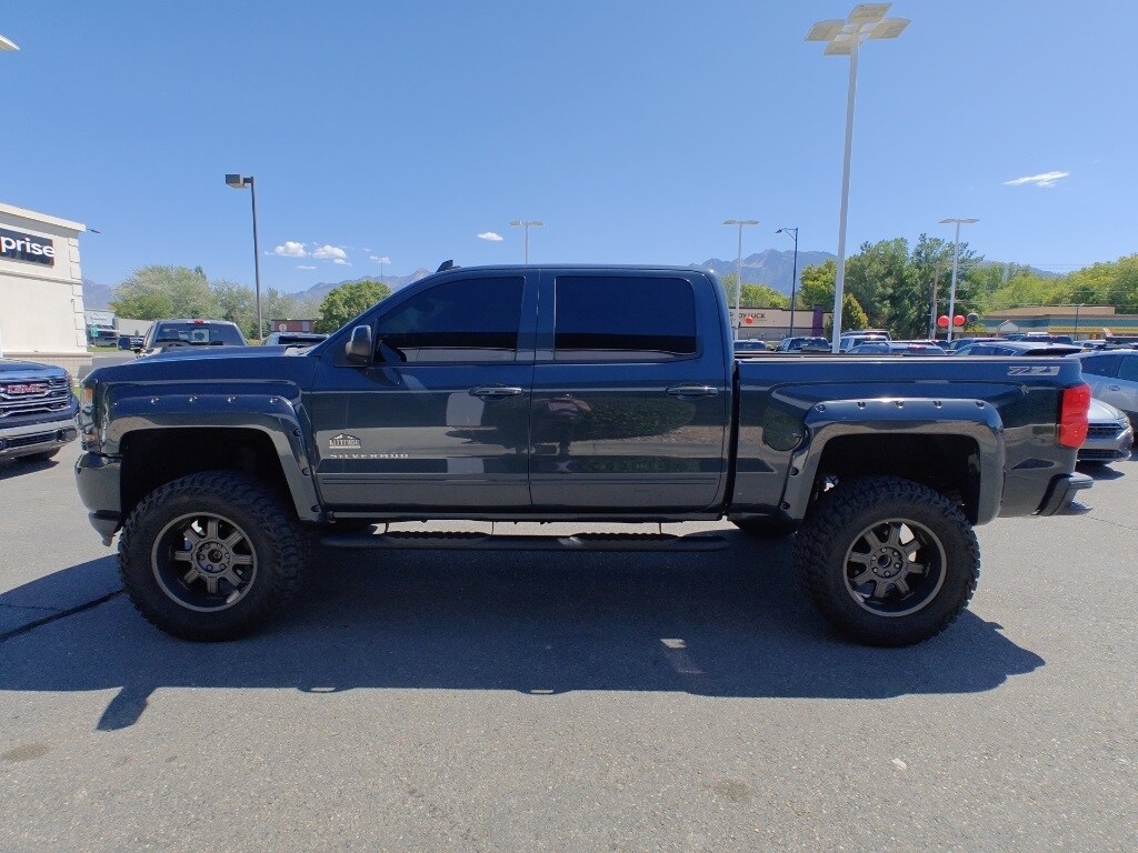 2017 Chevrolet Silverado 1500 LT2 photo 4