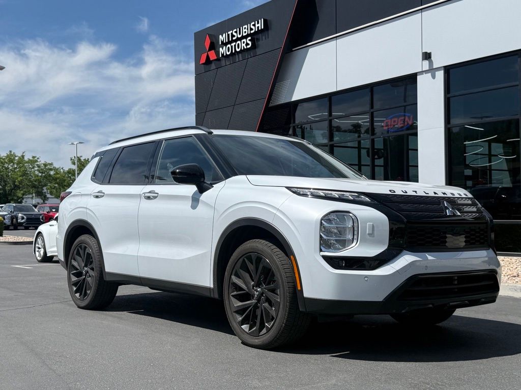 2024 Mitsubishi Outlander SEL Black Edition S-AWC's photo