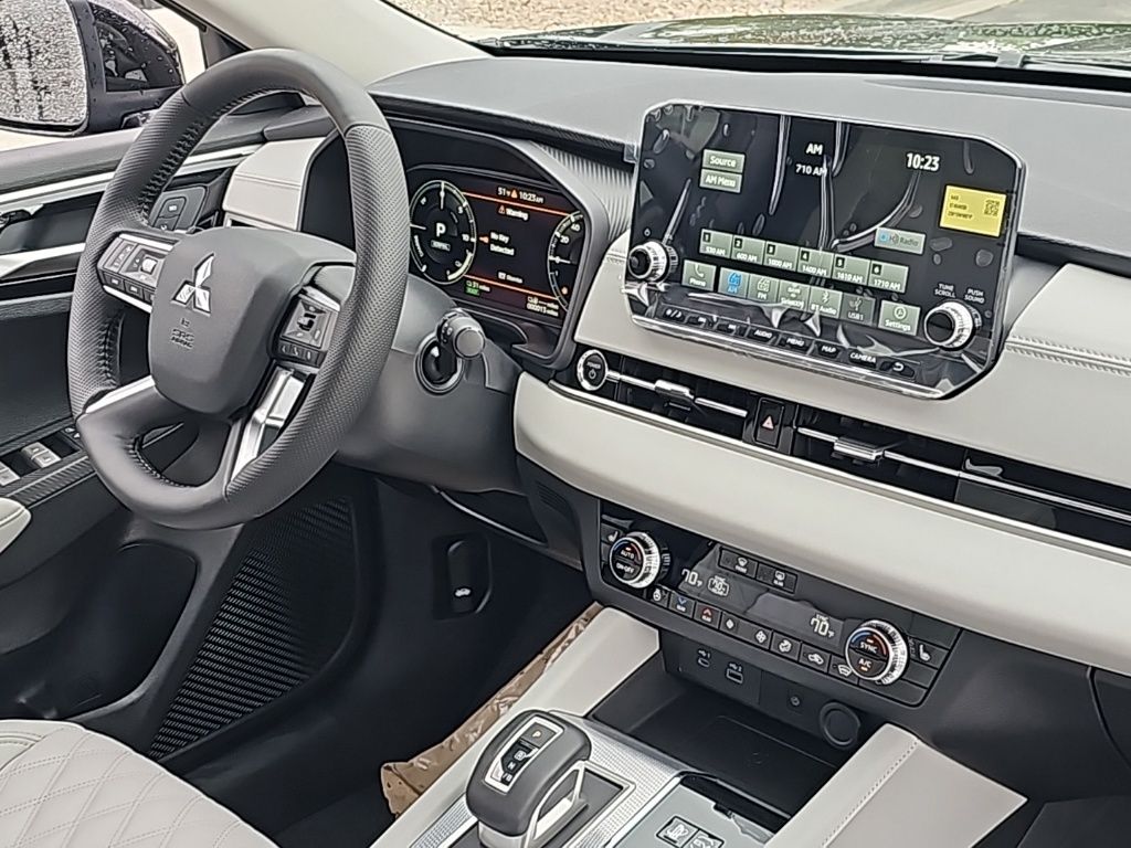 2025 Mitsubishi Outlander Plug-in Hybrid SEL - Photo 30
