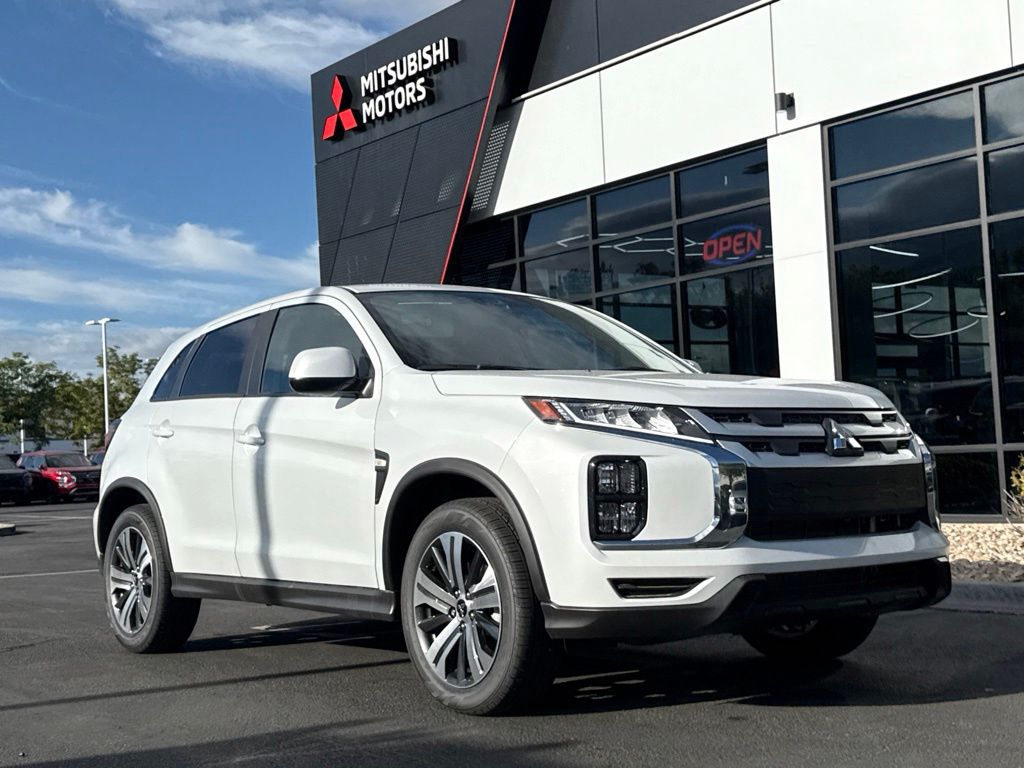 2027 Mitsubishi Outlander Sport ES
