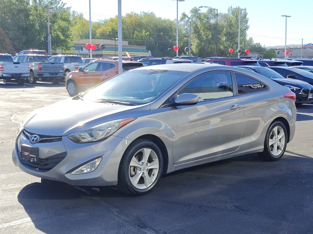2013 Hyundai Elantra GS photo 3