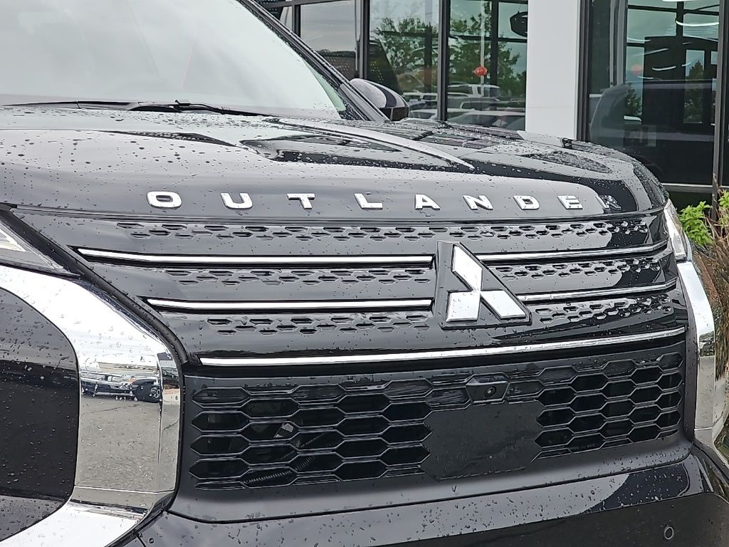 2025 Mitsubishi Outlander Plug-in Hybrid SEL - Photo 31