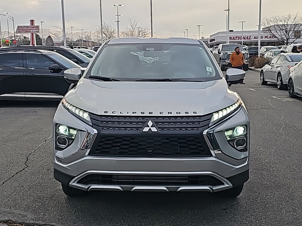 2025 Mitsubishi Eclipse Cross SE photo 2