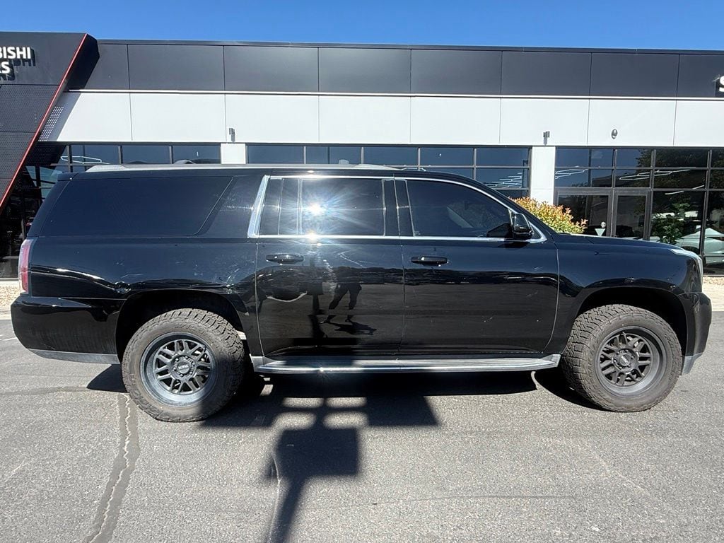 2016 GMC Yukon 4WD SLT's photo
