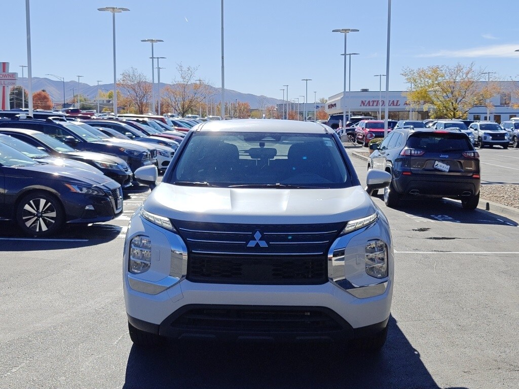 Used 2023 Mitsubishi Outlander ES SUV