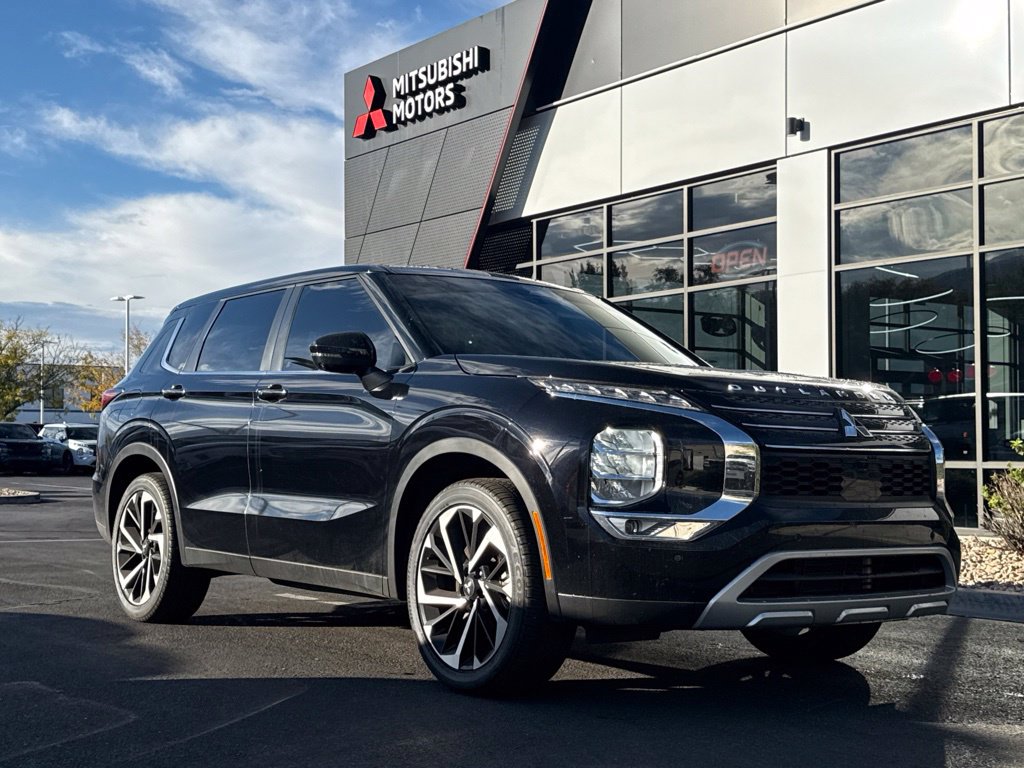 2022 Mitsubishi Outlander CUV