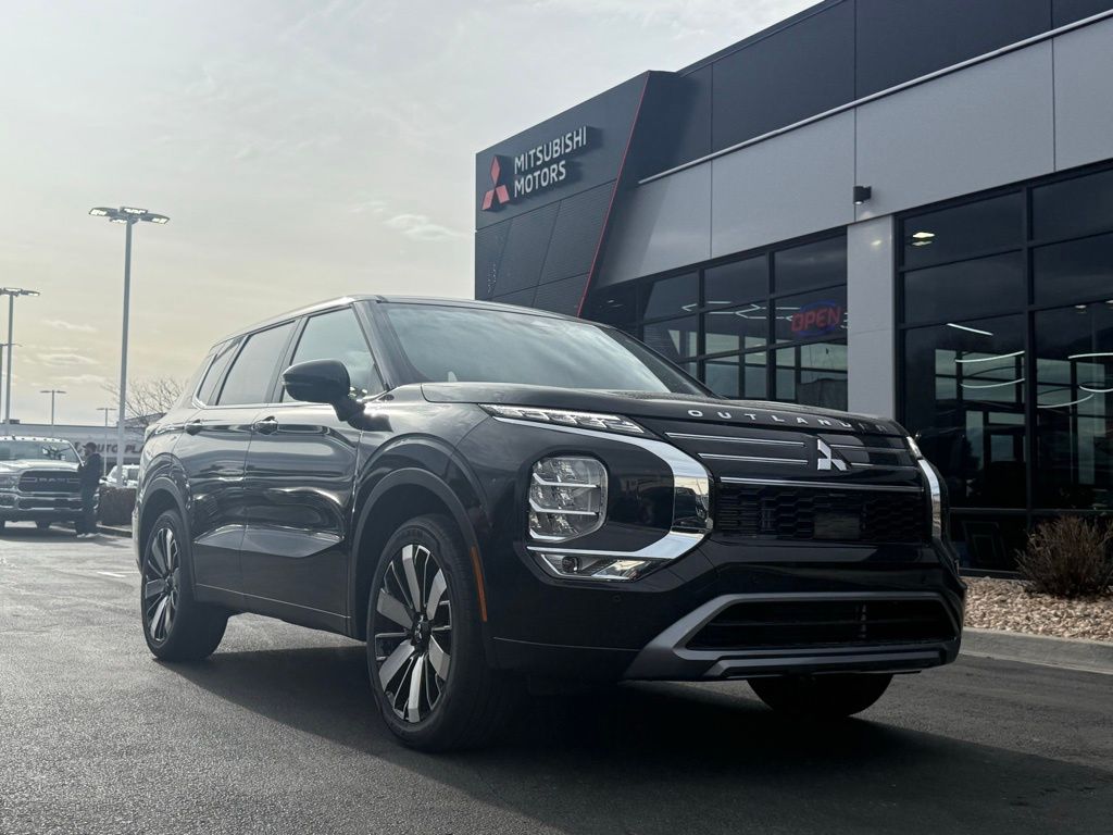 2026 Mitsubishi Outlander SE S-AWC's photo