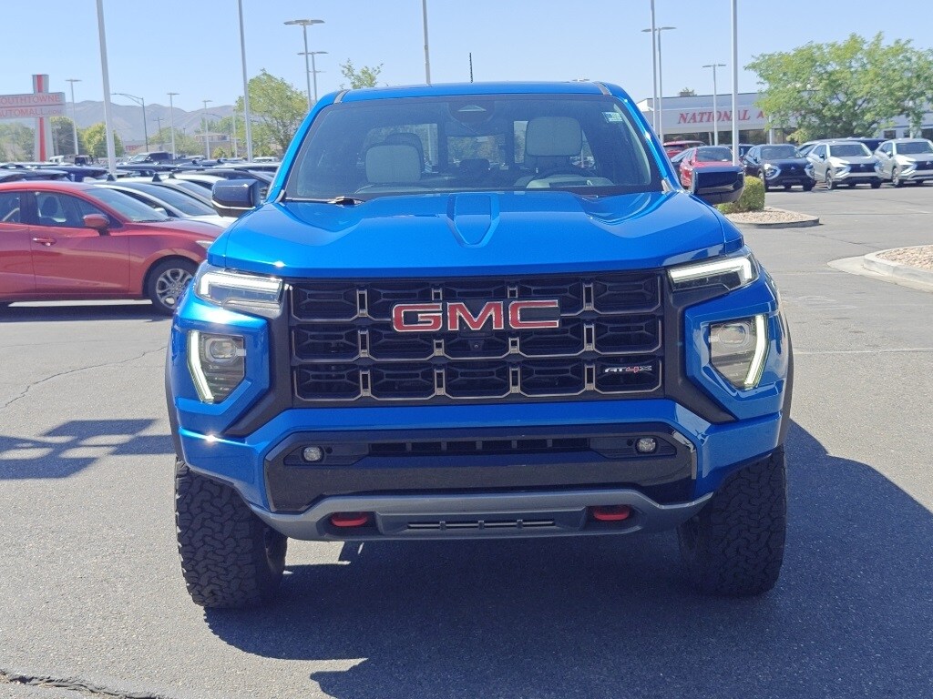 2023 Gmc Canyon AT4X photo 2