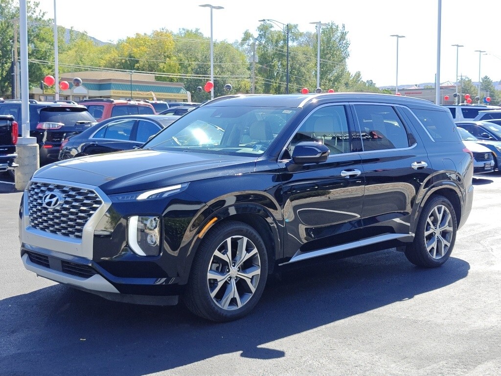 2022 Hyundai Palisade Limited photo 2