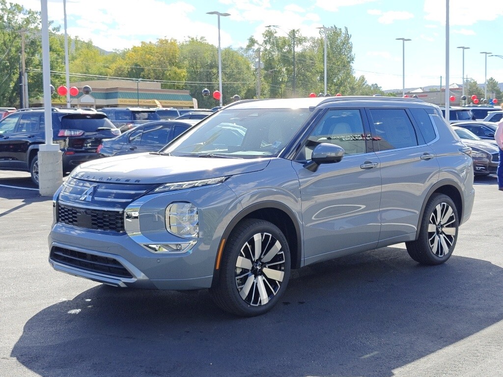 2025 Mitsubishi Outlander SEL GT photo 2