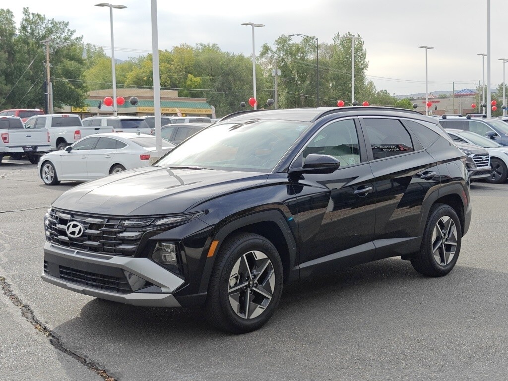 2025 Hyundai Tucson SEL photo 2