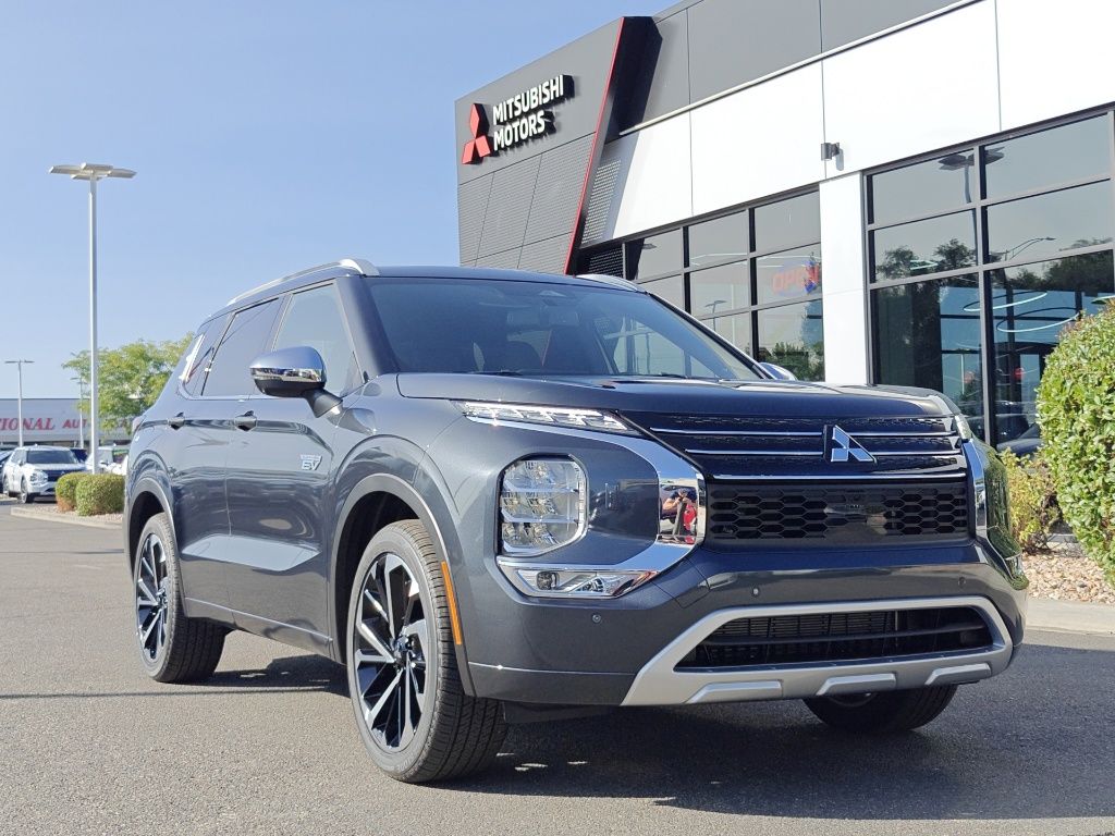 2025 Mitsubishi Outlander Plug-in Hybrid SEL S-AWC's photo