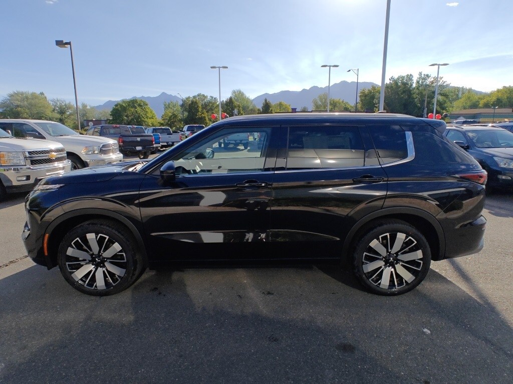 2025 Mitsubishi Outlander SEL GT photo 4