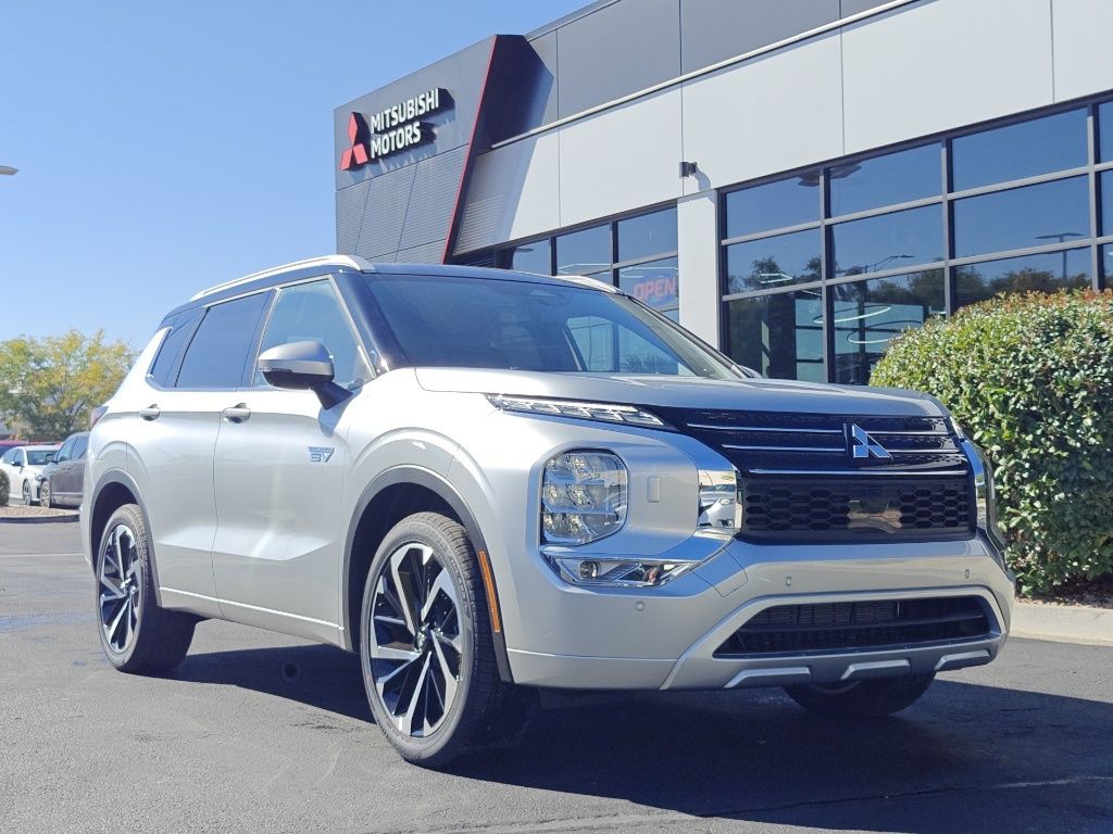 2025 Mitsubishi Outlander Plug-in Hybrid SEL S-AWC's photo