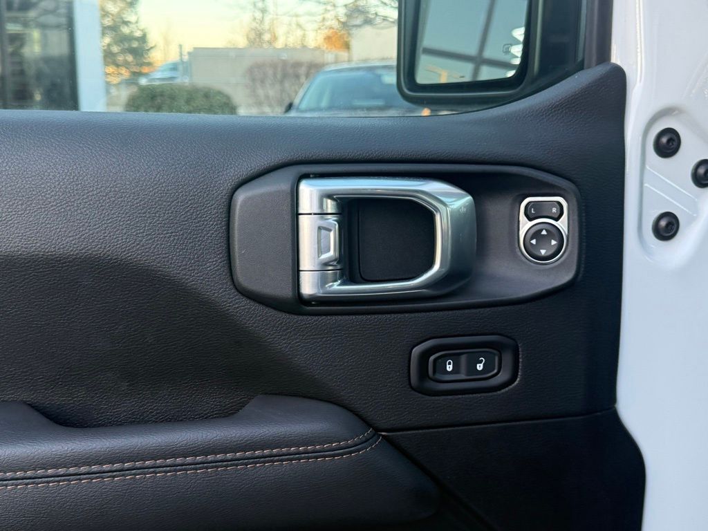 2023 Jeep Wrangler 4-Door Rubicon 392 - Photo 9