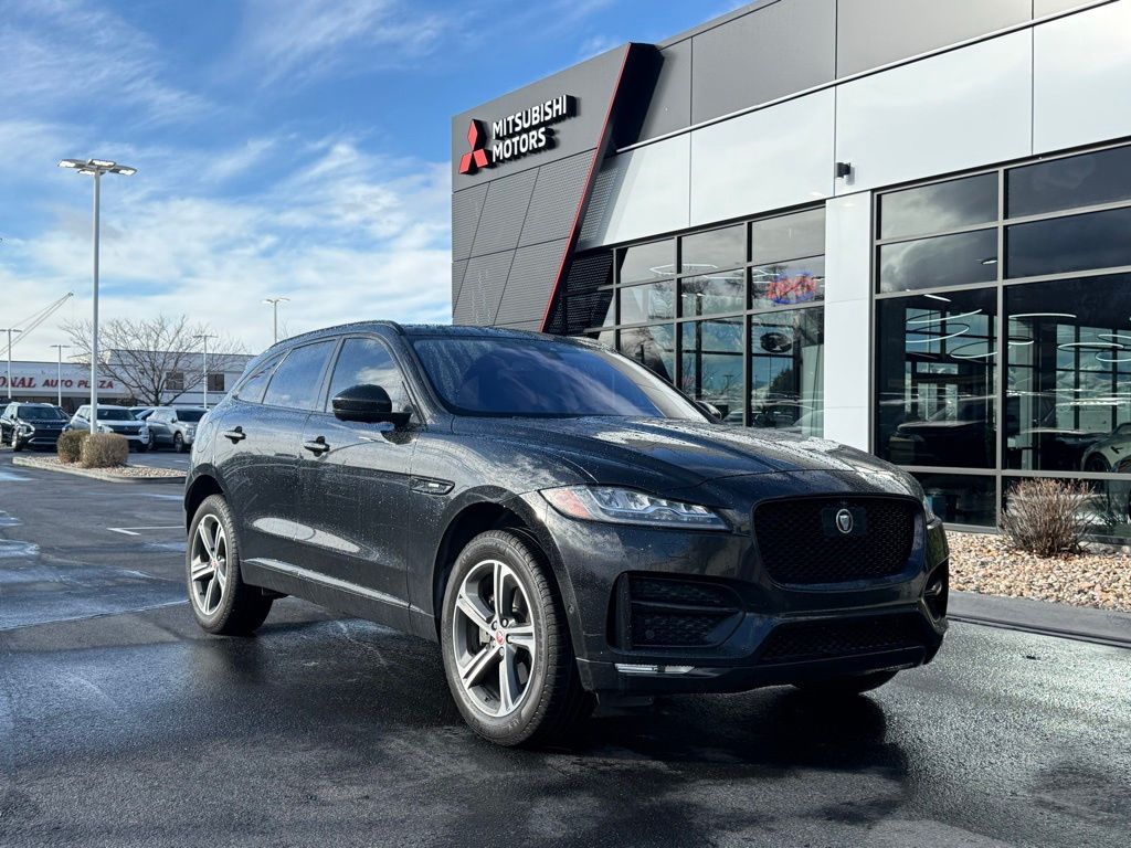 2017 Jaguar F-Pace R-Sport