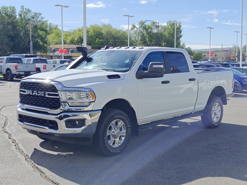 2023 Ram 2500 Big Horn photo 3