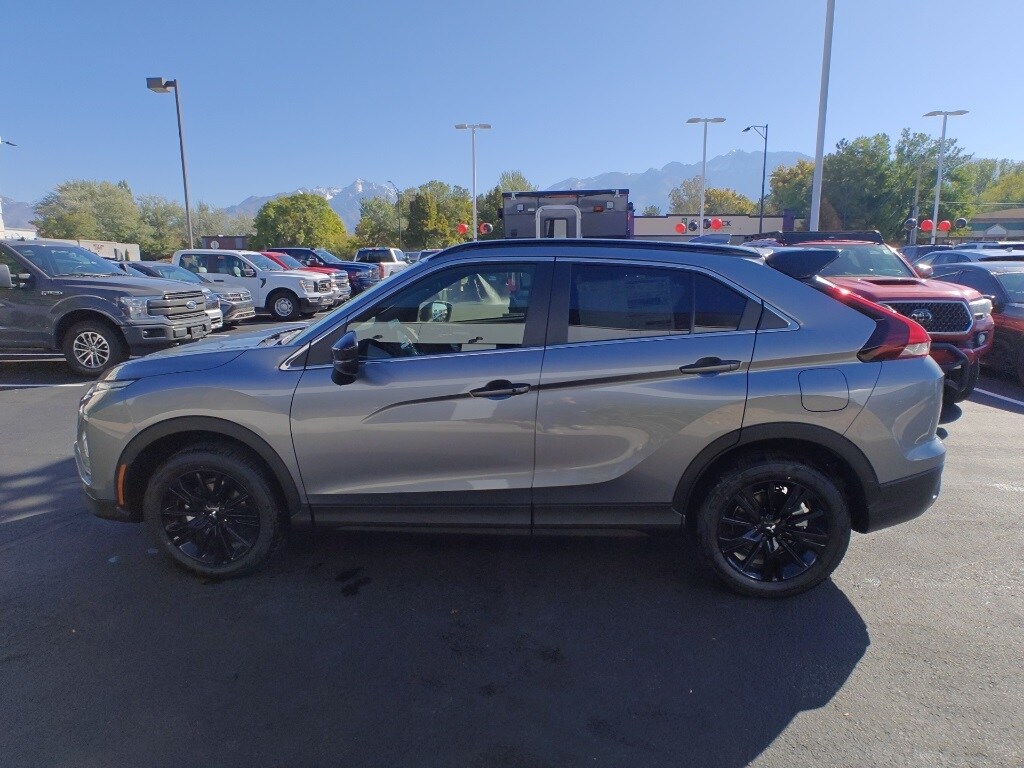 2026 Mitsubishi Eclipse Cross SEL photo 3