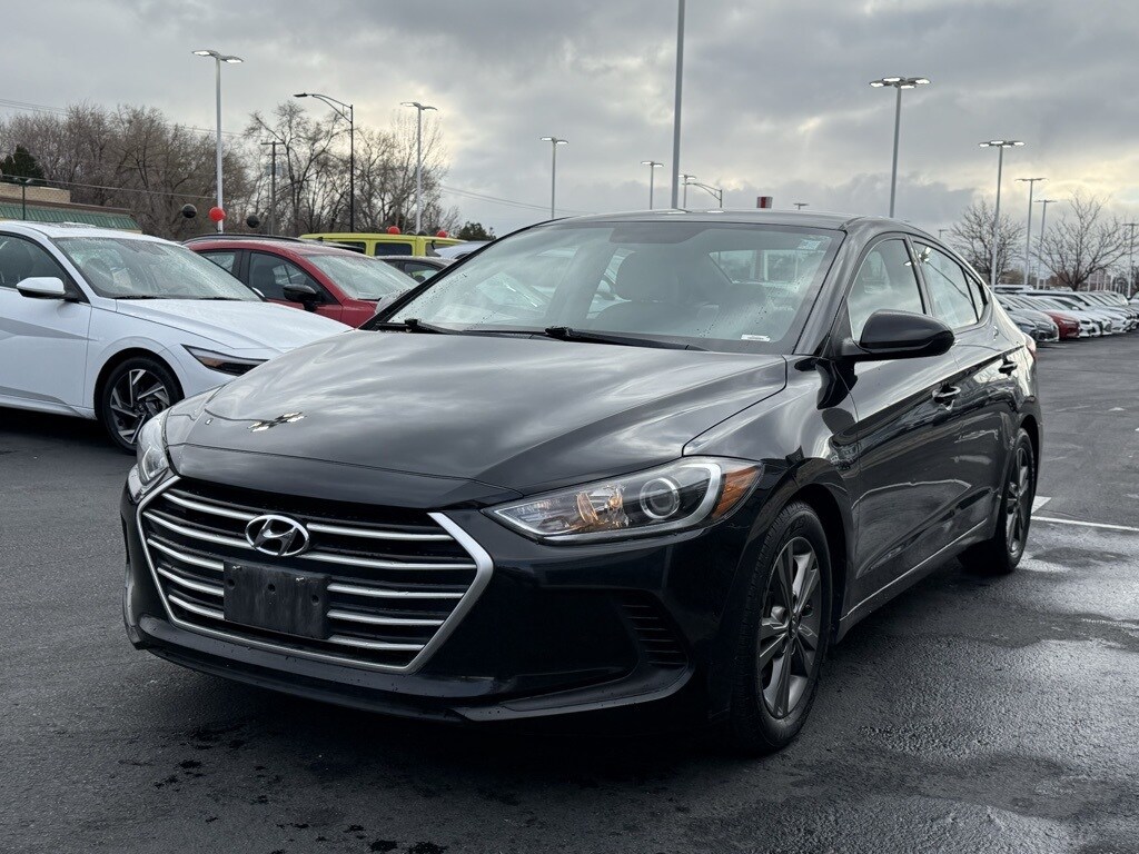 Used 2017 Hyundai Elantra SE Sedan
