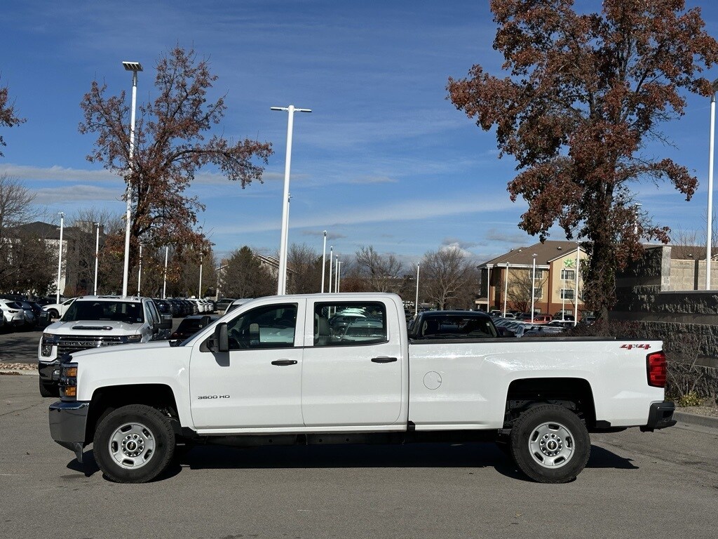 2018 Chevrolet Silverado 3500HD photo 4