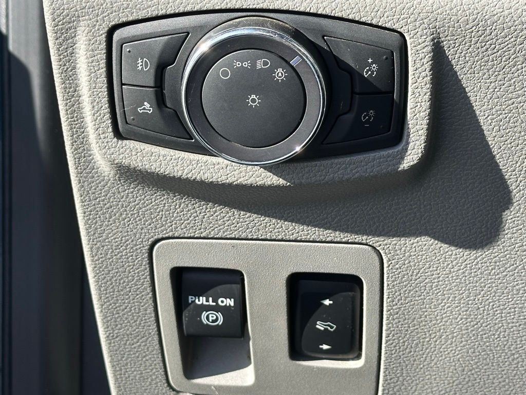 2018 Ford F-150 XLT - Photo 16