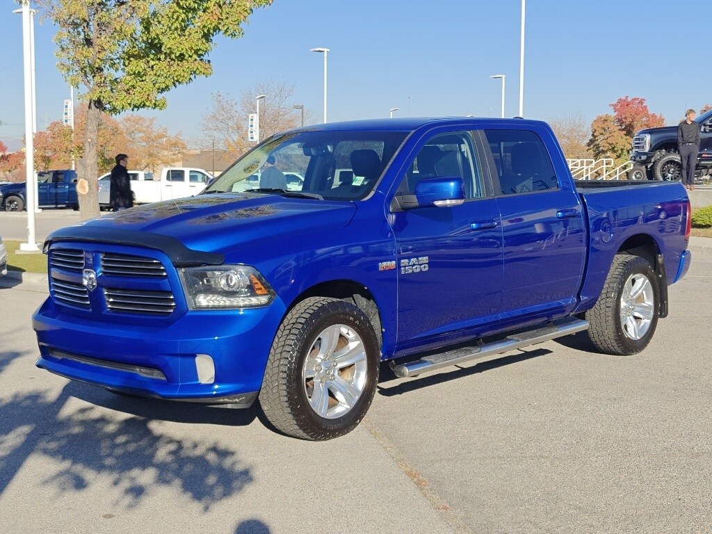 2017 Ram 1500 Sport photo 3