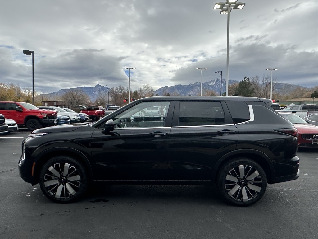 New 2025 Mitsubishi Outlander SUV