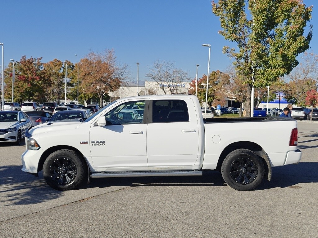 2013 Ram 1500 Sport photo 2