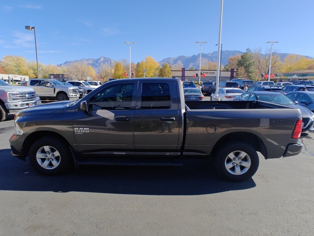 2019 Ram 1500 Classic Tradesman photo 2