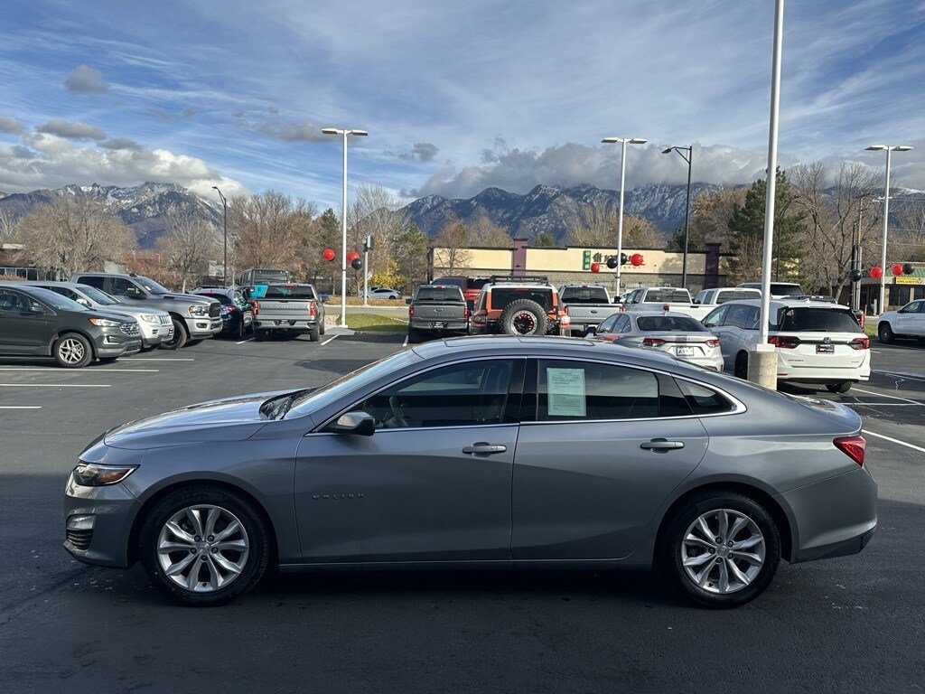 2023 Chevrolet Malibu 1LT photo 2
