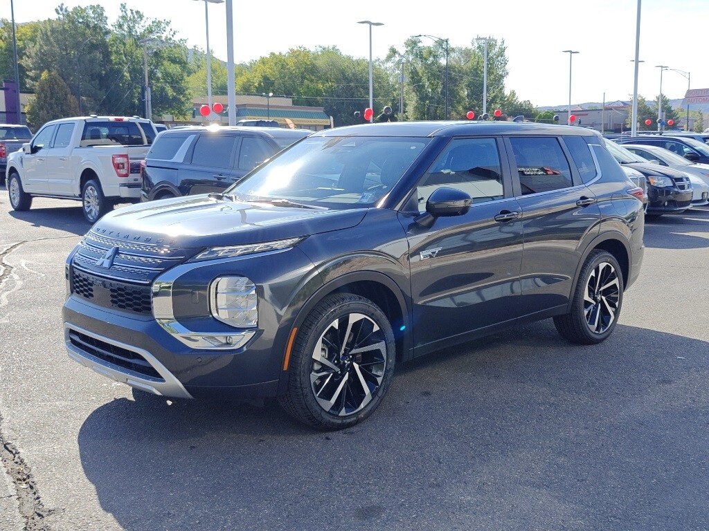 2025 Mitsubishi Outlander PHEV SE photo 3