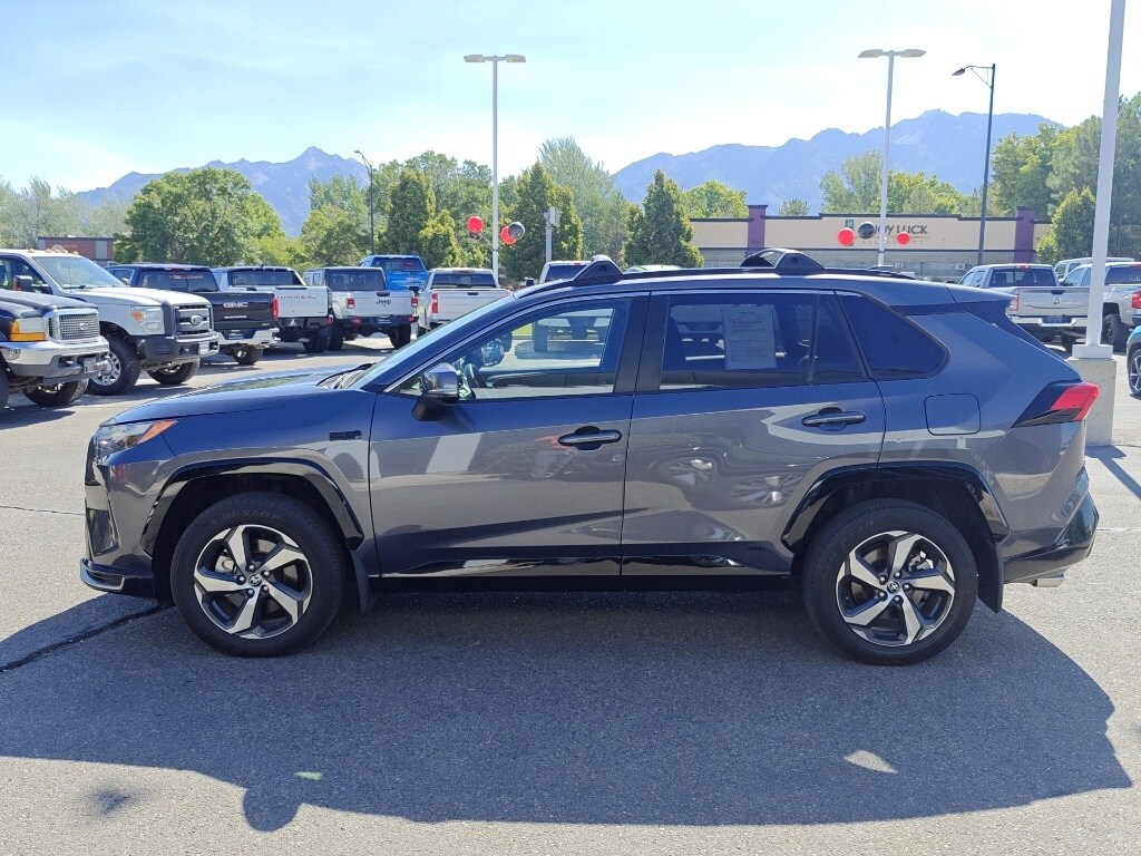 2023 Toyota RAV4 Prime SE photo 3