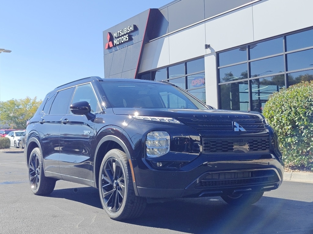 2025 Mitsubishi Outlander Plug-in Hybrid SEL Black Edition's photo