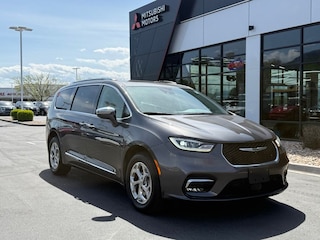 2021 Chrysler Pacifica Limited Van Passenger Van