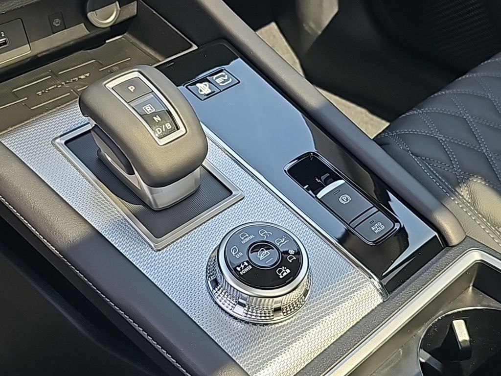 2025 Mitsubishi Outlander Plug-in Hybrid SEL - Photo 20