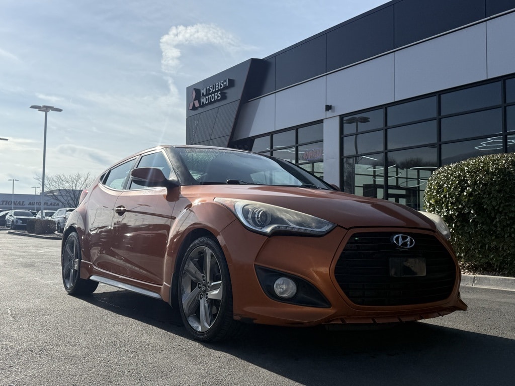 2014 Hyundai Veloster Base's photo