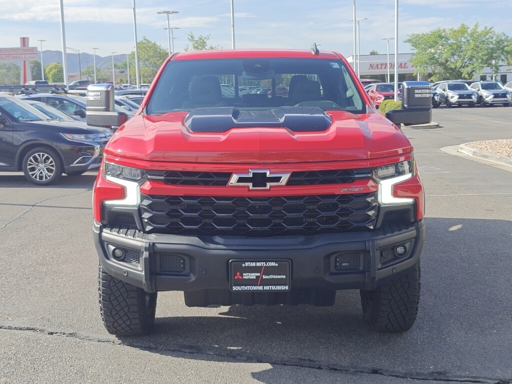 2024 Chevrolet Silverado 1500 ZR2 photo 2