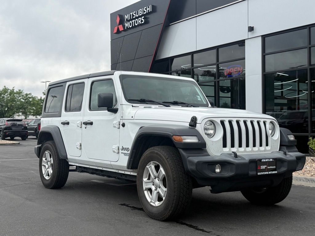 2019 Jeep Wrangler Sport S's photo