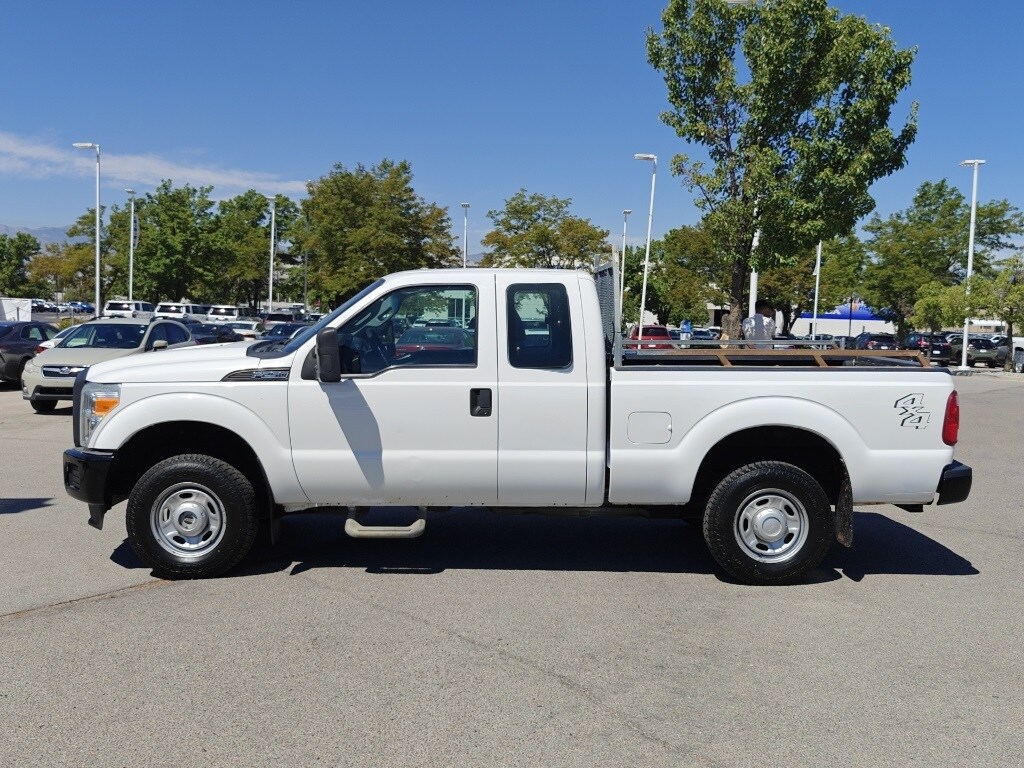 2012 Ford F-250 XLT photo 4