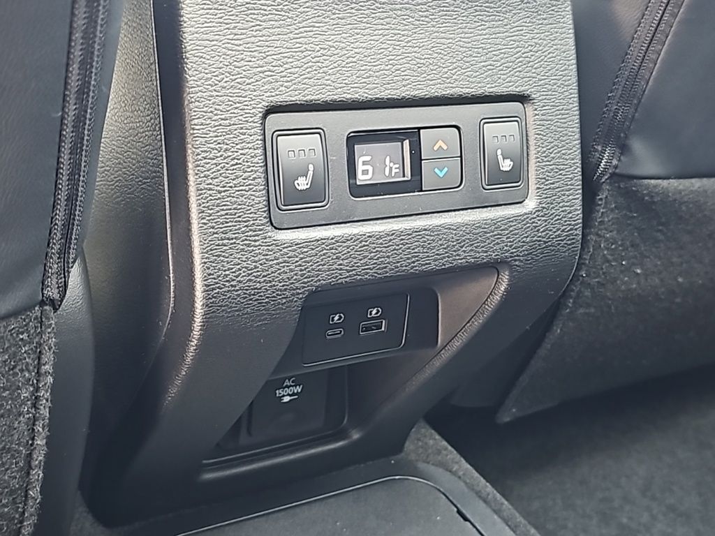 2025 Mitsubishi Outlander Plug-in Hybrid SEL - Photo 27